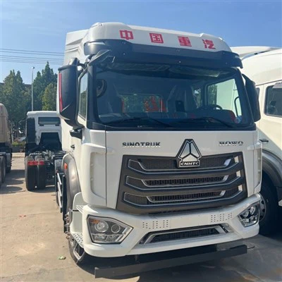 SINOTRUCK 4*2 traktors